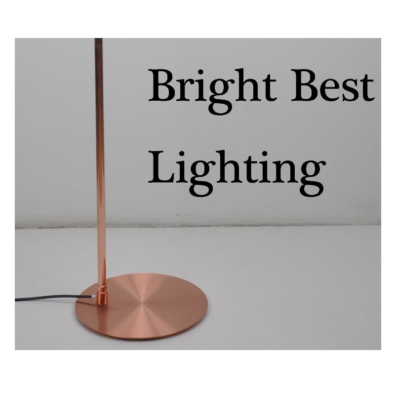 Staande lamp met instelfunctie en vlakke voet