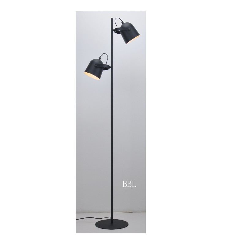 Staande lamp met metalen kap en schaduwfunctie aanpassen, vlakke voet