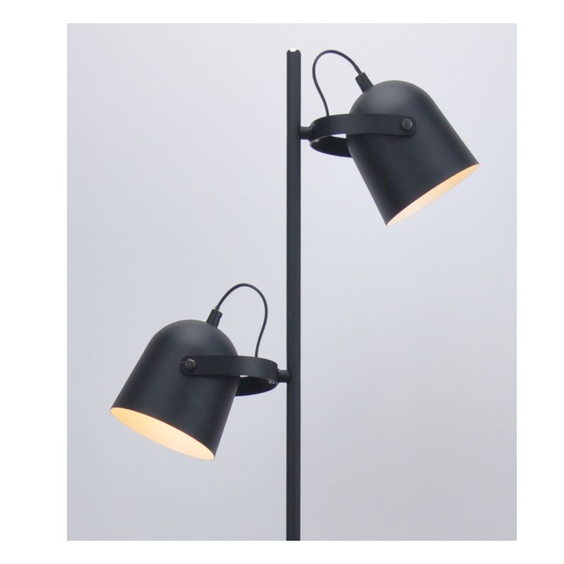 Staande lamp met metalen kap en schaduwfunctie aanpassen, vlakke voet