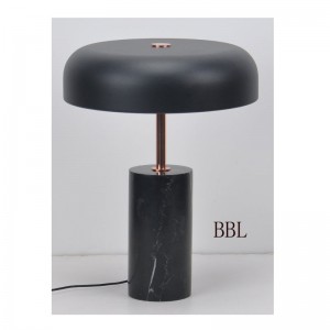 LED-tafellamp met zwart marmeren voet en metalen kap