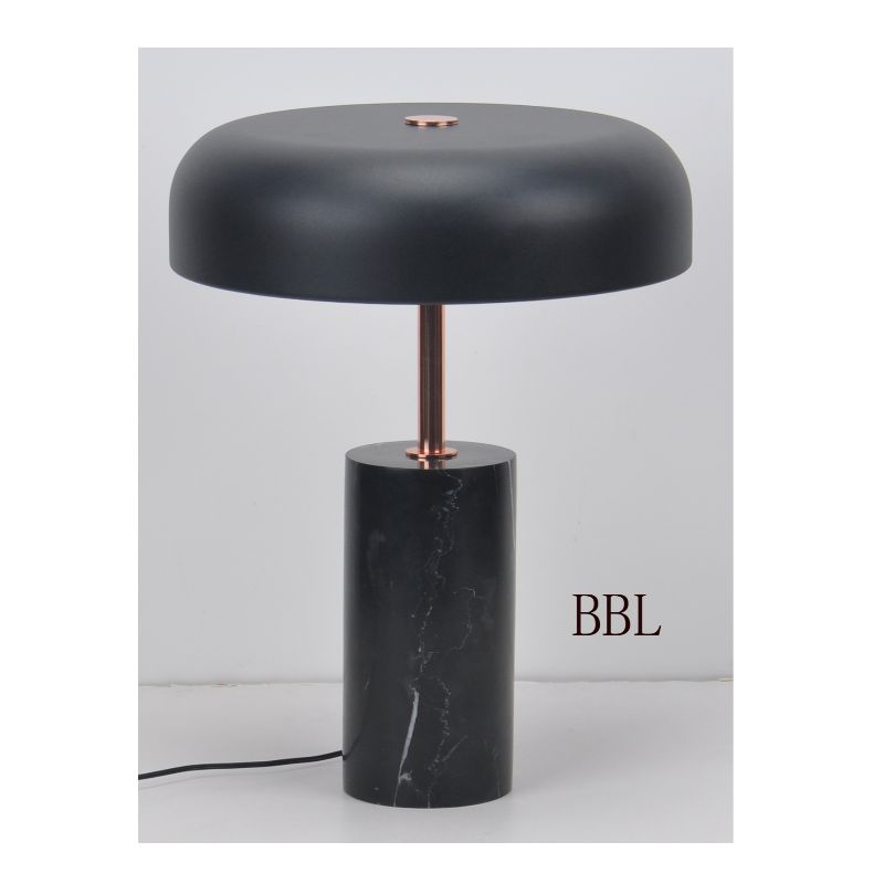 LED-tafellamp met zwart marmeren voet en metalen kap