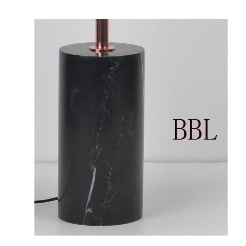 LED-tafellamp met zwart marmeren voet en metalen kap
